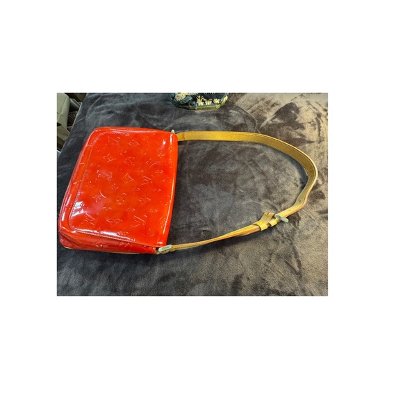 Louis Vuitton Vibrant Red Thompson Shoulder Bag - Picture 6 of 10